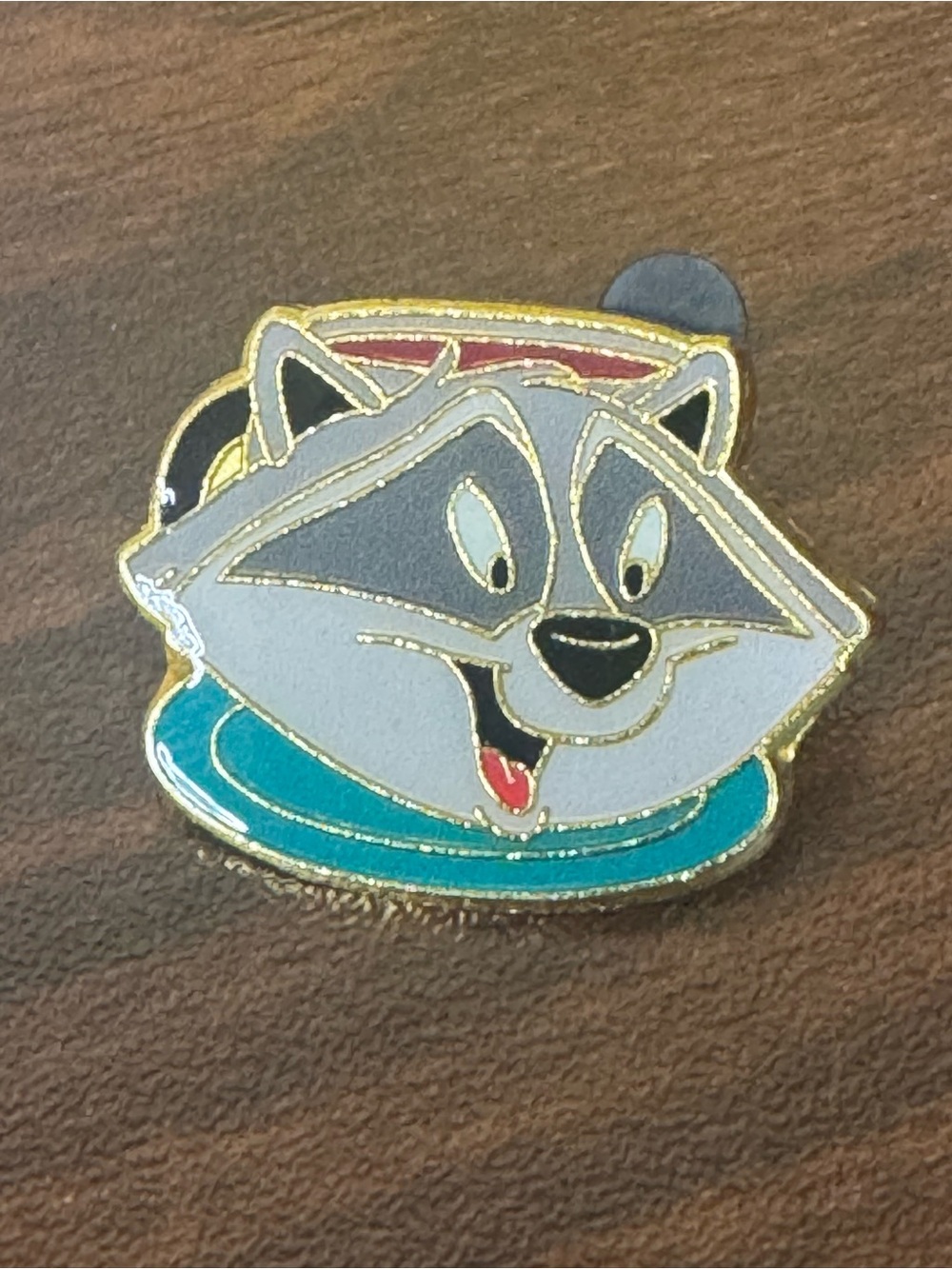 5/$25 Disney Meeko Pocahontas Tea Cup Pin
